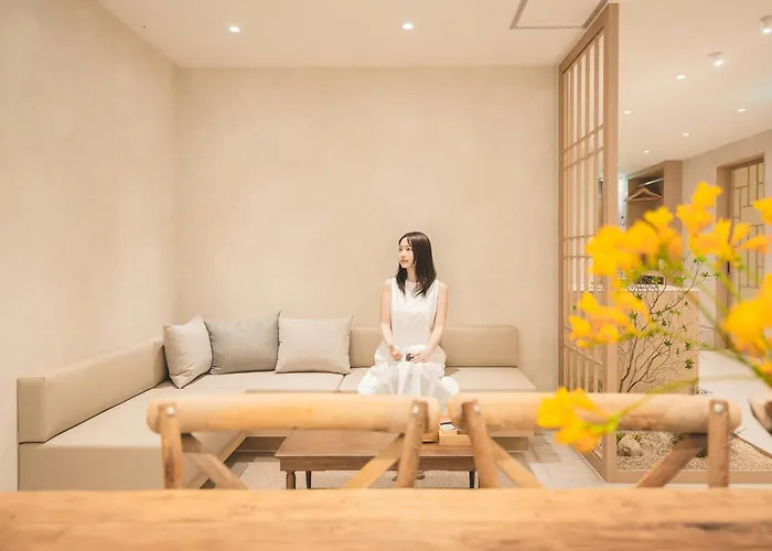 Hébergement de vacances 희재,서면역 도보 2분,침대10개,22명 단체숙소,자쿠지,3박이상 픽업, 5박이상 픽드랍서비스 Busan