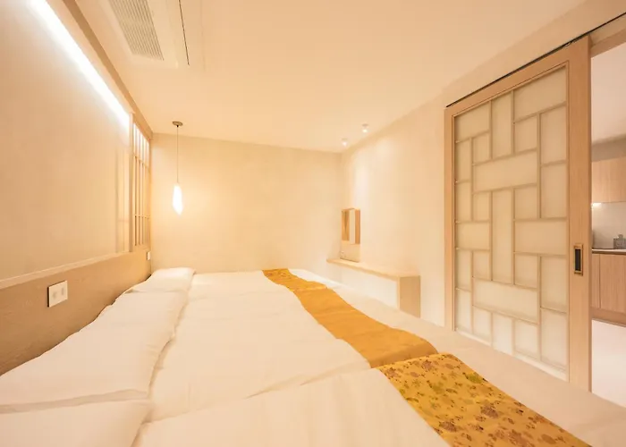 Hébergement de vacances 희재,서면역 도보 2분,침대10개,22명 단체숙소,자쿠지,3박이상 픽업, 5박이상 픽드랍서비스